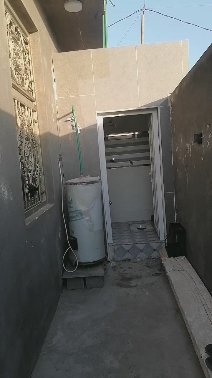 بيت للبيع مساحته ٢٠٠ متر زراعي يم كناهره يم مدرسة بلسم بناه حديث ***********
