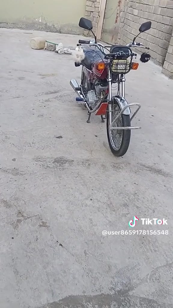 السلام عليكم شباب عندي هذا الماطور ايران للبيع مكاني موصل نظافه فول فول محرك ما مفتوح مستعجل للبيع اعرابيات كله كامل سعره 525 بمجال للطيبين رقم الهاتف بي واتساب***********
