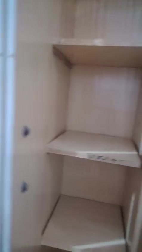 سلام عليكم كنتور ماليزي نضيف ونضافته موضحه بالصور ابو 4 سعره 125 وبي مجال مكان ناصريه المركز ***********
