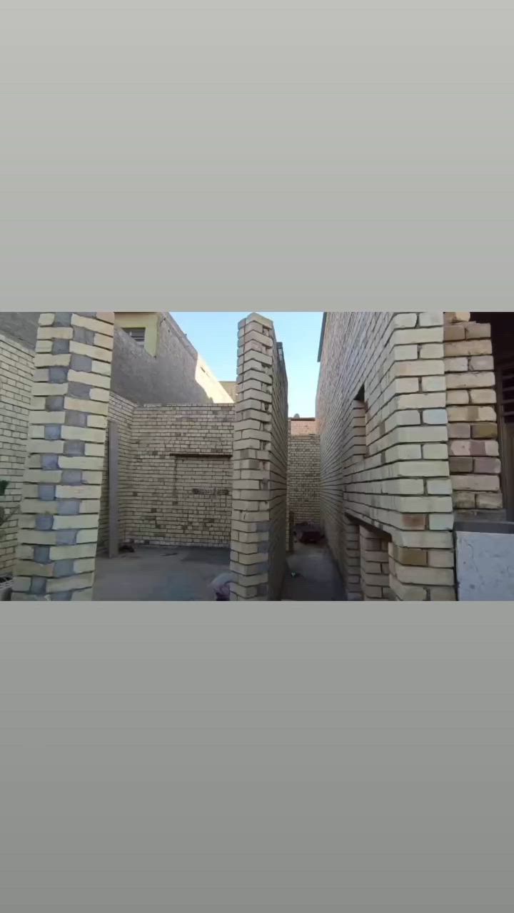 هيكل للبيع
كاع أبو رشاد 
 مساحه ١٠٠م بدون سقف
شارع ١٥ يحتوي على استقبال وصاله ومطبخ وغرفه نوم 
للاستفسار الاتصال على الرقم ‏***********‏
مكلف بالنشر
