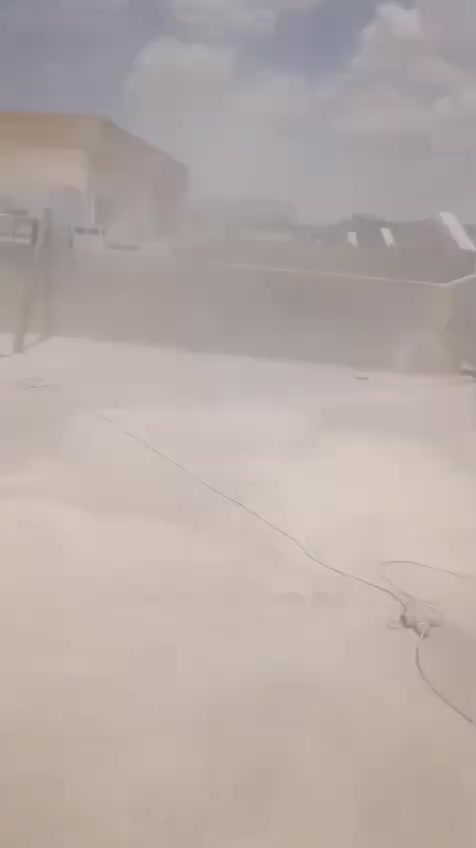 لدينا كافة انواع عزل الاصطح والحمامات والمسابح ومعالجت التشققات ***********
