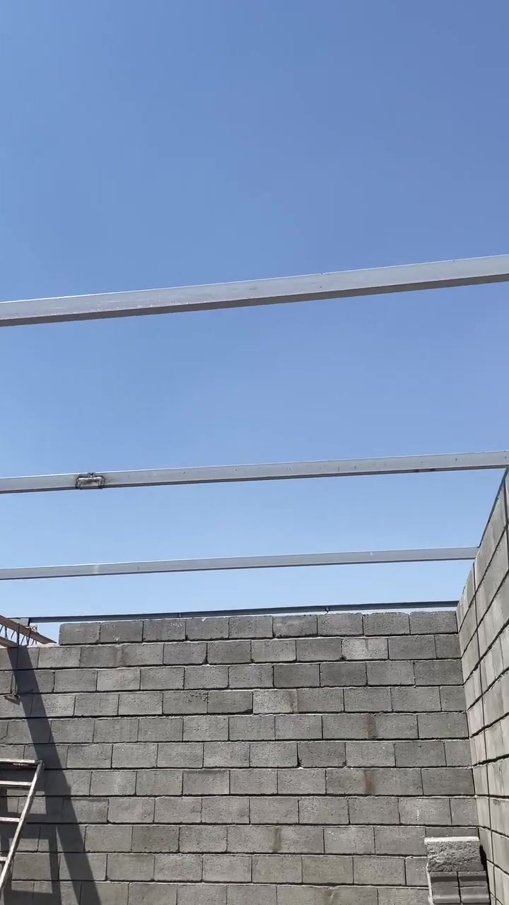 جاهزون لعمل جميع  انواع الاسقف والمضلات من السندوج بنل ومضلات ال كيسبان والجينكو
عمل مضللت كيسبان + جينكو 
عمل اسطح السندويج + عمل كرفانات سندويج

#وبانسب_لاسعار     #الواصل ***********
