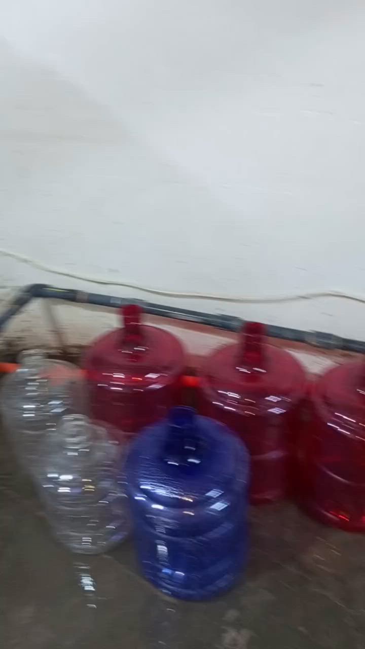 22000بيه مجال قليل محطه  كامله هيه  وتانكياته ام 500بكاني زعفرنيه
ملح معرف 13ويه عريانه هم ***********
