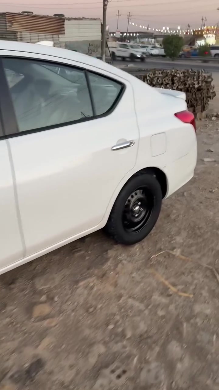 السلام عليكم سني (هندي)موديل 2024 بيهه صبغ بل باب عكس السايق عله كد شبر وبيهه بارد بل باب الوره رقم اربيل جديد سنويه 30 ماشيه 73 كير ومكينه جدد تخم تاير جديد دوشمه كاعيه وتنته تريد وكاله تريد تحويل جاهز سعر 112 وبيهه مجال حك الجيه *********** اتصل وتدلل
