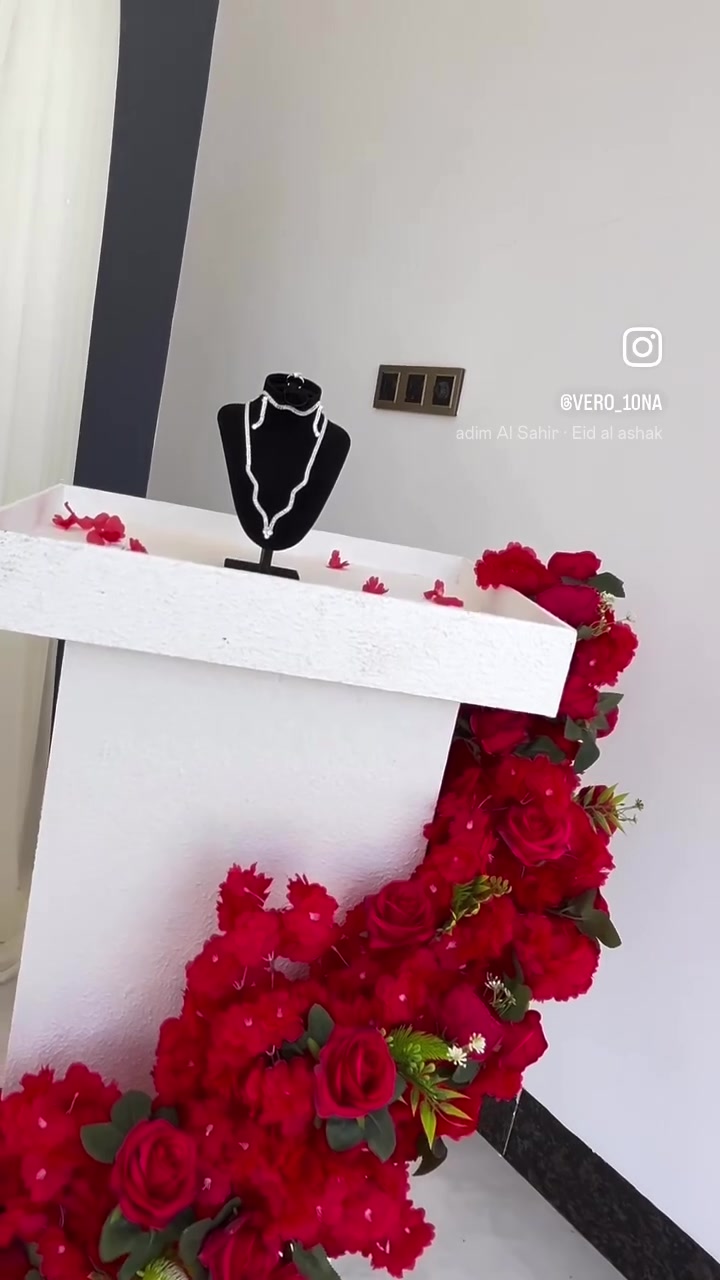 السلام عليكم
كوشات للبيع وحده ايطاليه وحده اقواس تول 
استفسار ***********
