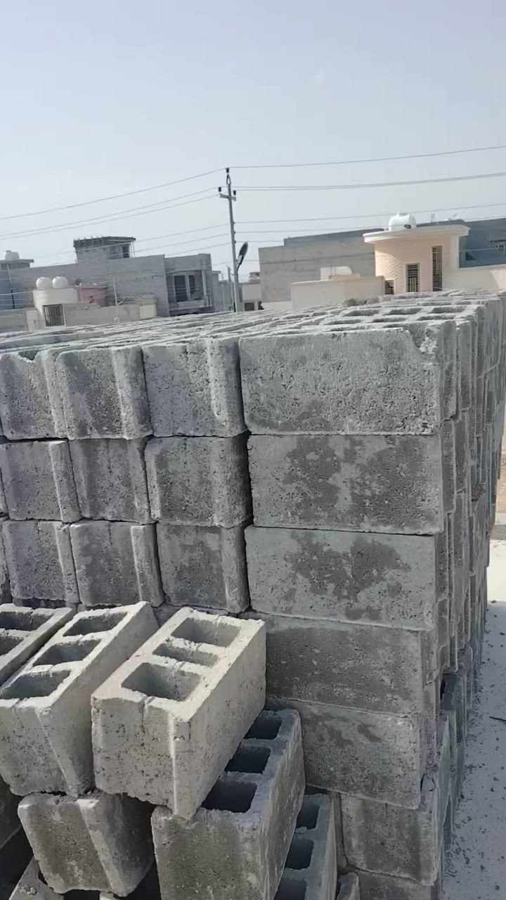 ونجي.  تصعيد مواد البناء. و تصعيد تراب صطوح.   +
تنضيف نقاذ بيوت + تدخيل سبيس + حدل.      
تنزيل تراب صطح قديم جميع المواد تصعيد طابوك +رمل كلشي نشتغل الخاص مفتوح رقم بس اتصل بكل وقت نطلع ***********
