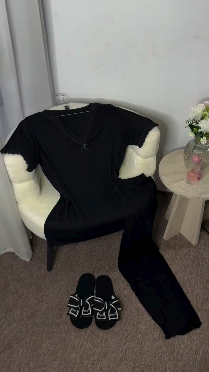 تراك فانيله زبده سواد يجنن♥️
قياسات من m-5xl 
من وزن 40-100 
السعر 16 
السلبر 13


**إذا كنت صاحب هذا الإعلان وتريد حذفه لأي سبب، رجاءا أرسل رسالة إلى الدعم الفني**