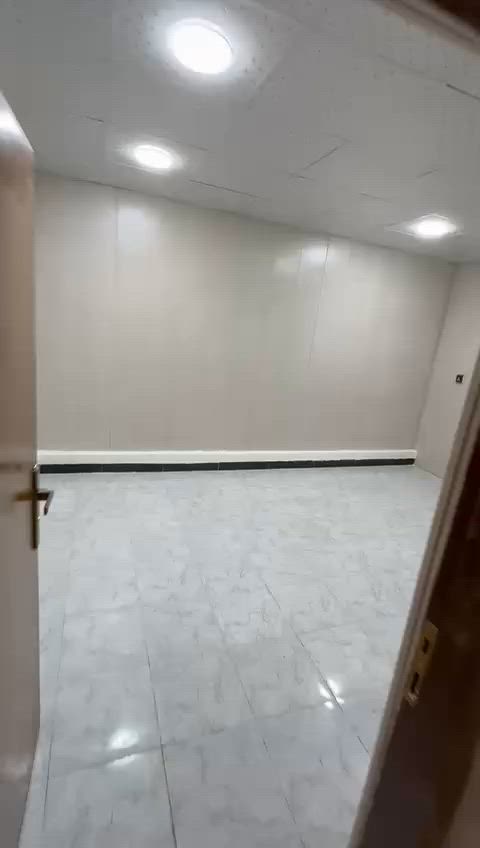 اسلام عليكم عندي دار الايجار طابق ثالث فرع مرطبات الريان ***********ام مصطفى
