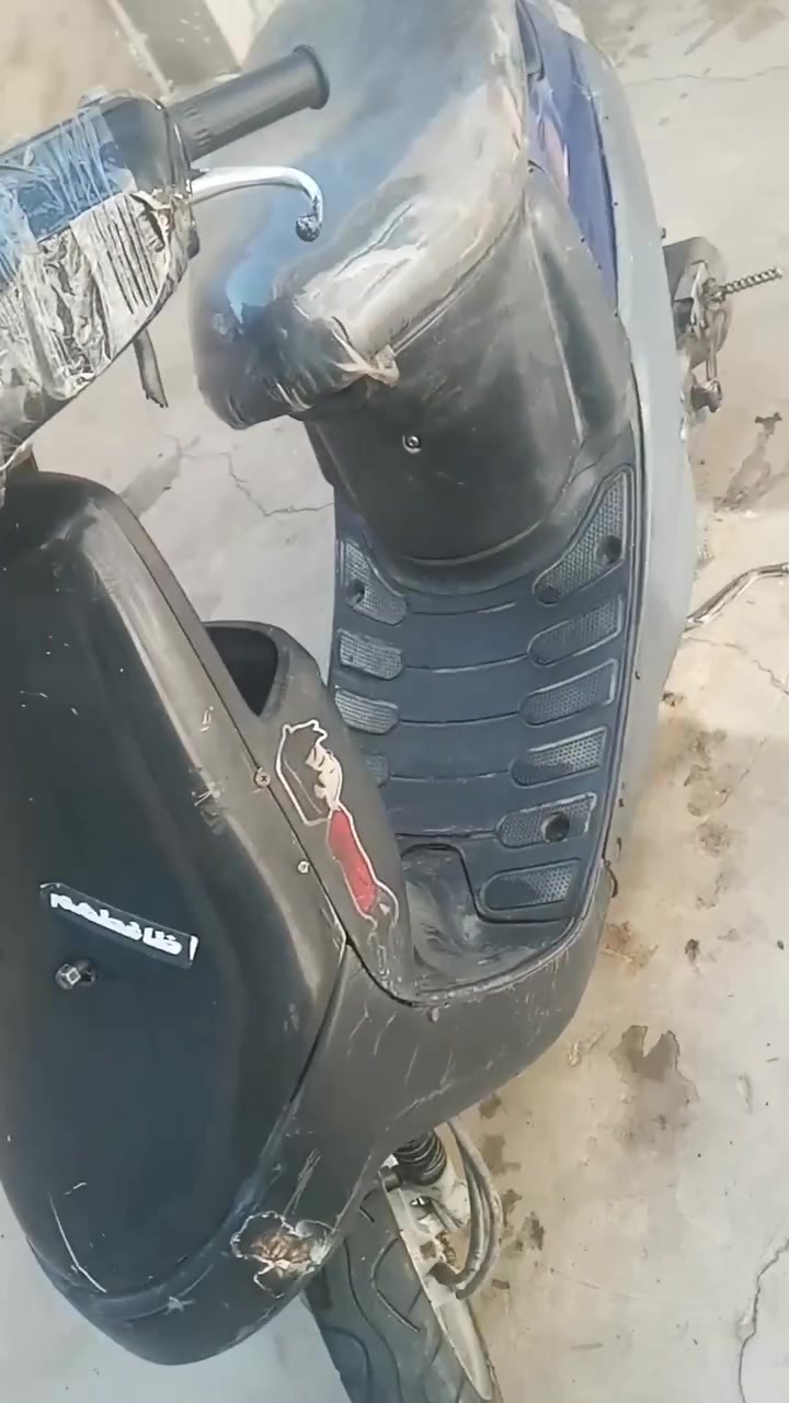 لبيع ماطور بزونه كلش شغال مكينه معمر جديد ماطور اخو جديد  ماكو شي بيه كلشي شغال 👈سعر130 بيه مجال رقم ***********
