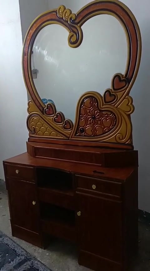 ميز مرايه فخم صاج مناسب مكاني حي البتول توصيل موجود ***********واتساب
