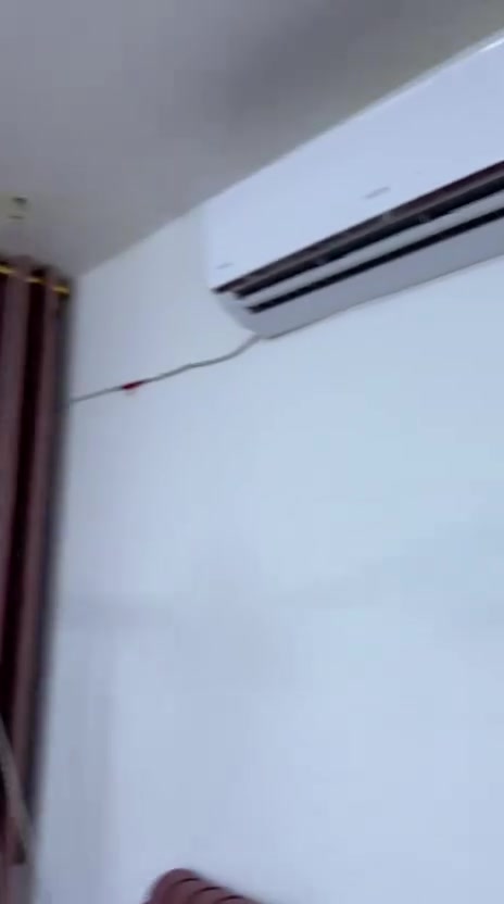 شقه للايجار طريق ياحسين شارع مزرعة ابو هبه قريبه على شارع التبليط للاستفسار ***********

