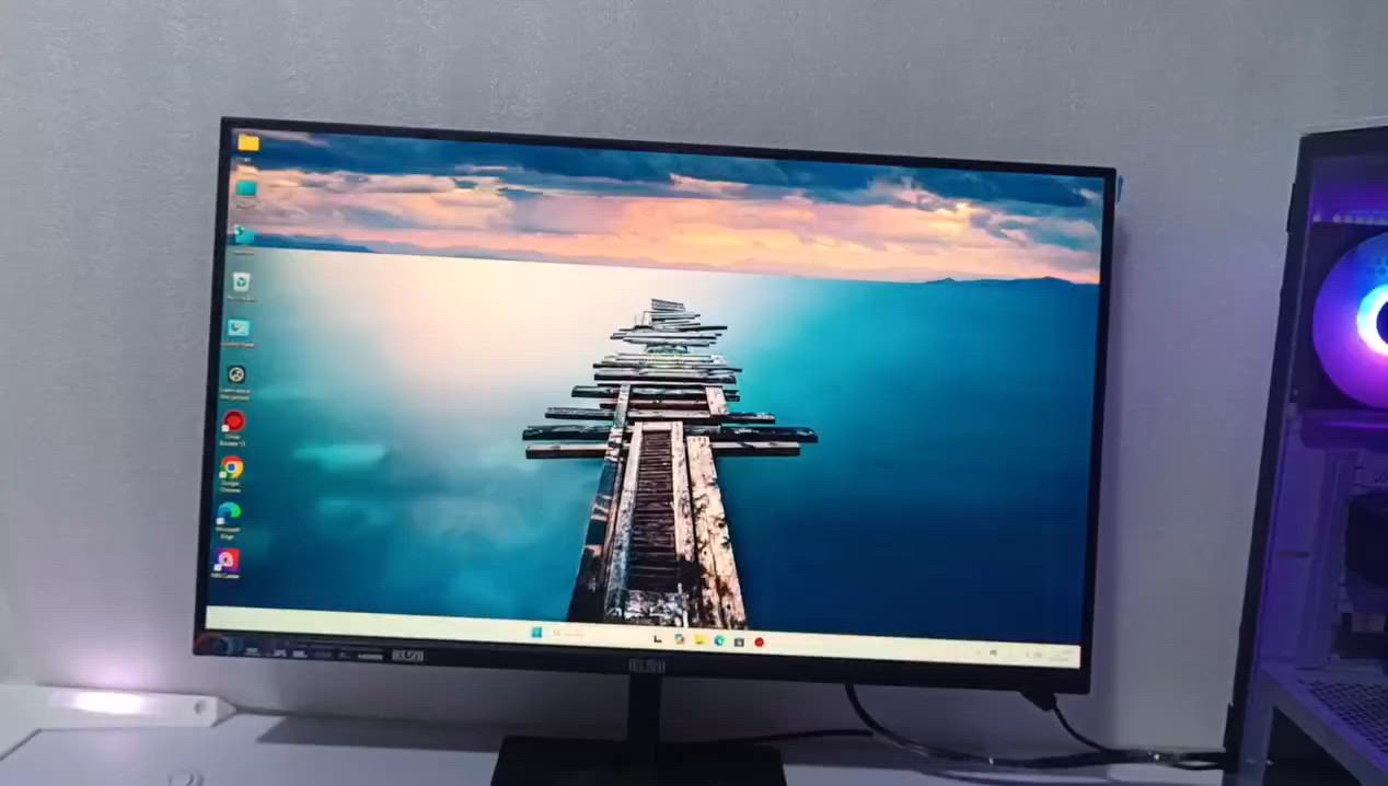 المعالج : AMD Ryzen 9 3900X 12-Core
الرام : DDR4 تردد 3600Hz
T-Force Delta 16GB RGB (2 x 8GB) DDR4 
3600MHz RAM 
مذربورد : MPG X570 GAMING PLUS (MS-7C37
الهارد 1 تيرا M.2
هارد ثاني 500 كيكا M.2
كارت شاشة : Gigabyte GeForce RTX 2080
باور سبلاي : GIGABYTE 1000M
تبريد مائي : MSI MAG CoreLiquid 360R V2
 قطعة بلوتوث + وايفاي
كيس : CASE SEGOTEP GANK 5 WHITE
ماوس : لوجتك g502
كيبورد:  ميكانيكي ضوئي  
شاشة : نوع ايلصا حجم 27مواصفات قويه سعرهه مليون و 300


**إذا كنت صاحب هذا الإعلان وتريد حذفه لأي سبب، رجاءا أرسل رسالة إلى الدعم الفني**