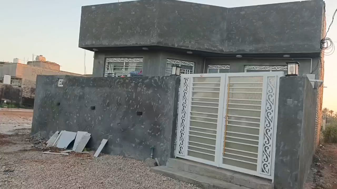 يا الله عرض مميز 
سلام عليكم بسعر مناسب 
بيت 200متر طابو زراعي ملك صرف تحويل مباشر 
ركن على شارعين 
خدمات كامله 
البيت جديد البناء مالته 2026 كمل
العنوان حله طهمازيه قرب فرن المصطفى 
التفاصيل أكثر بالفيديو 

السعر والتفاصيل أكثر خاص او الاتصال على الارقام او المراجعه مكتب الرحمن حله شارع 100 
#ملاحظة# لمن يرغب في
 عرض عقار او ارضه طابو صرف او طابو زراعي عليه مراسلتنا او الإتصال
***********
***********
