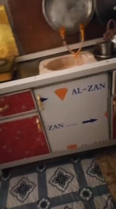 سلام عليكم
كونتر اللبيع 
نظيف جدا 
بيع مستعجل 
رقم الهاتف ***********
يوجد وتساب
