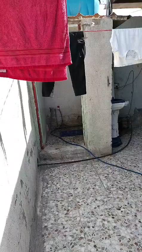 بيت تجاوز للبيع ع تبليط مقابيل  قاعه عبد زهره الكعبي كاشي نضيف جيب غراضك وتكعد مانقصه شي ***********
