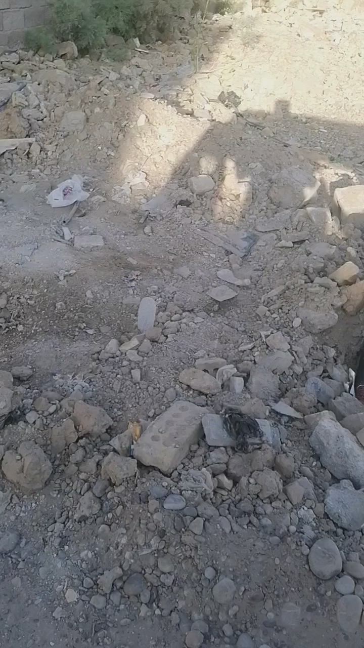 سلام عليكم قطعه أرض للبيع سبع قصور شارع المشروع فرع احمد ابو انشايه طابو زراعي سند ٢٥ خدمات كامله مي مجاري كهرباء والفرع راح يتبلط عرض الفرع ٨  عندي ١٠٠ و١٥٠ و١٦٠  هاذ رقم ***********
