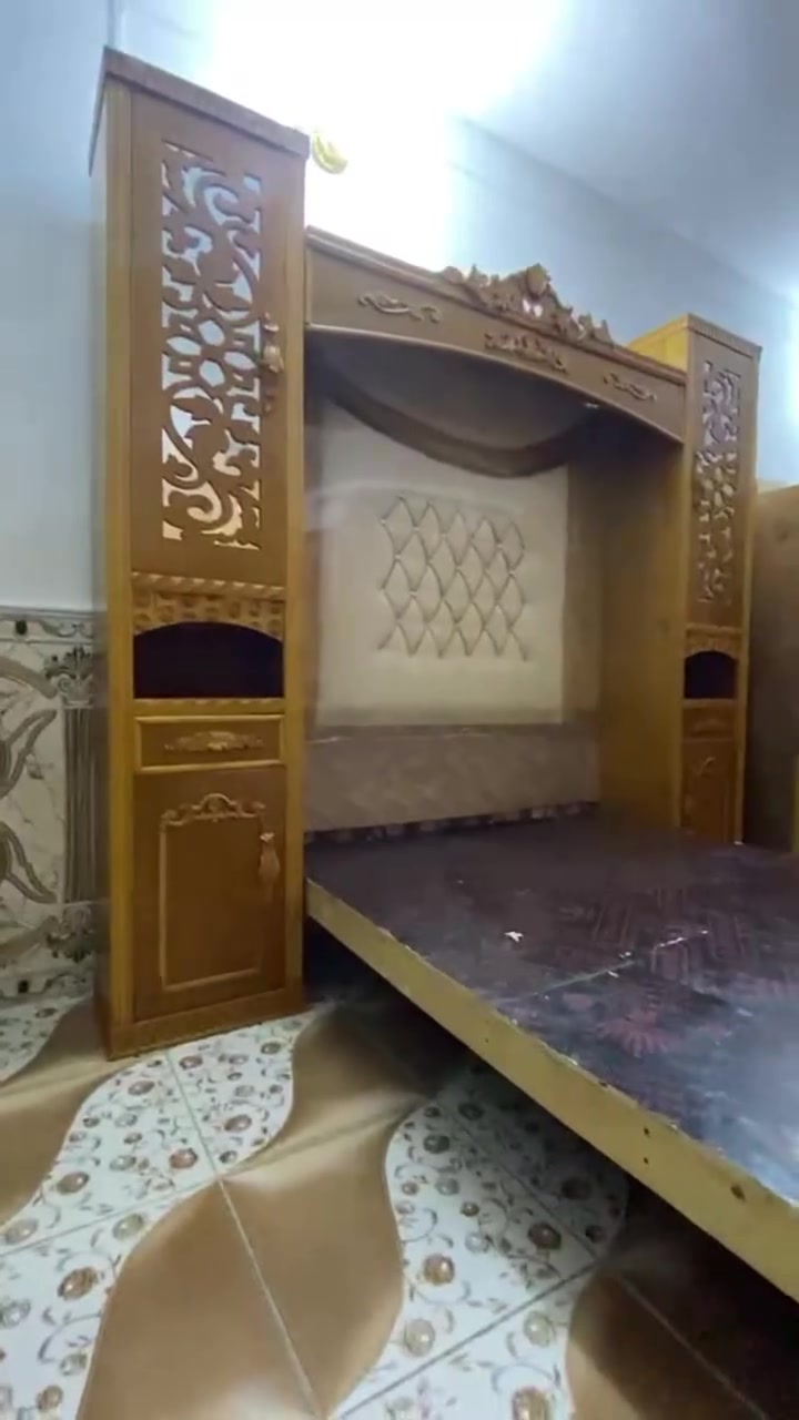 السلام عليكم يوجد غرفه نوم ملكي السعر مليون50وبيه مجال الاستفسار ع رقم ***********ع واتساب
