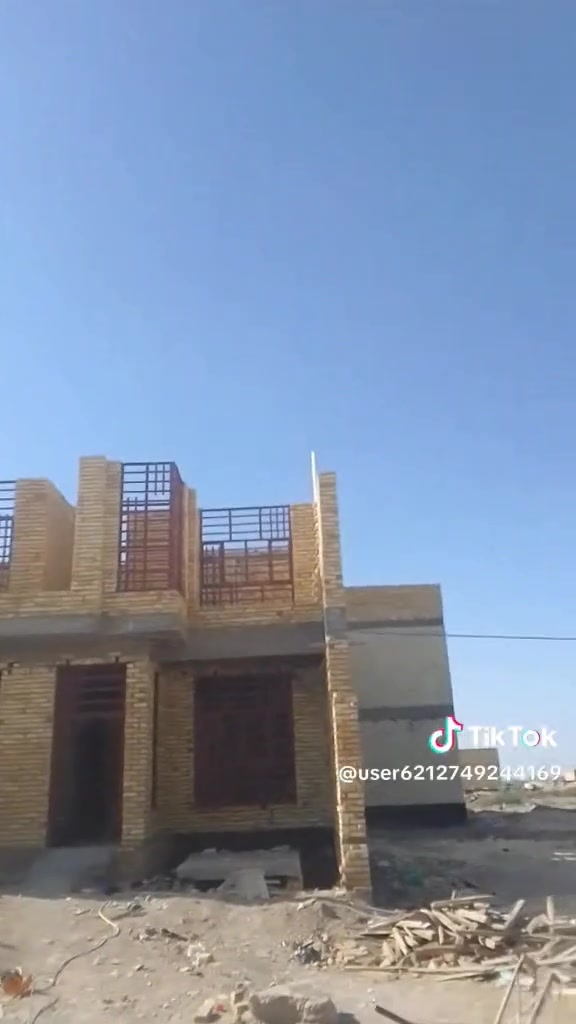 خلفه بناء متفرغ ***********
