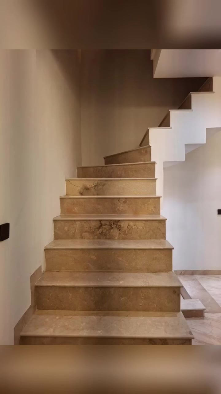 دار للبيع – حي الكندي الأولى

📏 المساحة: 125م²
🏠 الواجهة: 6,25م
📐 العمق: 20م
🧭 اتجاه قبله
طابقين ٤ غرف نوم 
قرب جامع العلي العظيم

📞 للاستفسار والتواصل:
🏢 مكتب علي الحمداني لتجارة العقارات
📍 الموصل – حي البلديات مقابل منتزه الكفاءات الأولى 
📱 ***********
📱 *********** 
📢 تابعوا عروضنا أولاً بأول على التلكرام:
🔗 https://t.me/alialhamdany2
