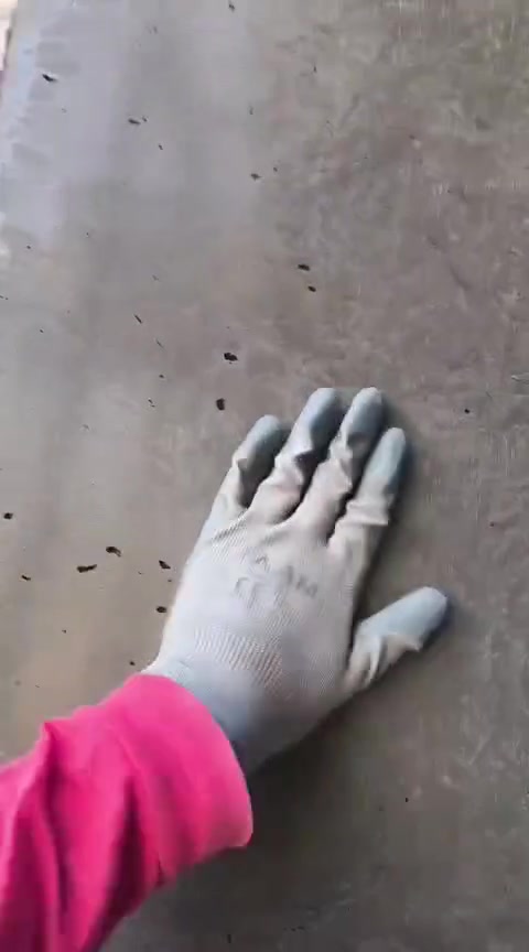 نجار متفرغ من بغداد  شغل درجه اوله تسليم مهندس ***********
