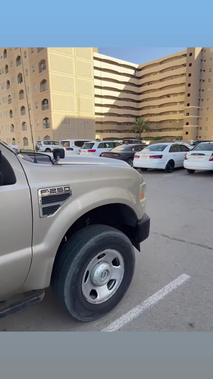 السلام عليكم
F250 XL 2008 5.4 V8

ماشية 85 الف كيلو 

رقم اربيل بأسمي تحويل مباشر

 رقم وهزة وفحص جدد

محرك گير كهربائيات تبريد تخم تاير كلها كفالة عامة  من الدعامية للدعامية لا صبغ ولا بارد بيها شخط صغير بصفحة اليسرى واليمنى على وضعهن 

منظومة غاز 100 لتر ايطالي 

السيارة جاهزة على آخر حباية 

السعر 130 ترهم مراوس بصالون

مكان السيارة بغداد 
الرقم : *********** واتساب او ماسنجر متواجد
