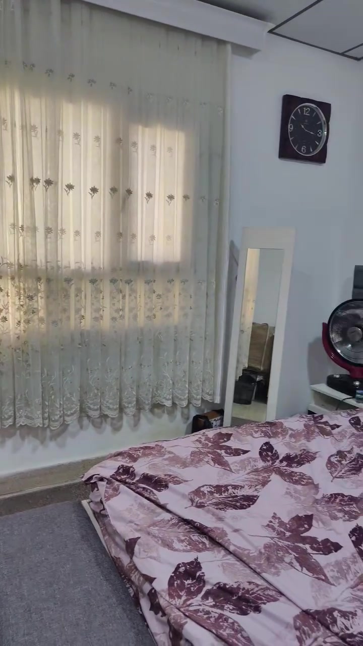 📢 يوجد أغراض للبيع
📍 الموقع: حي الشرطة، مقابل الطب العدلي.
💰 الأسعار مناسبة.
اللي يحب يتفضل يراسلني أو يتواصل على الرقم: 📞 (اكتب الرقم هنا)***********
