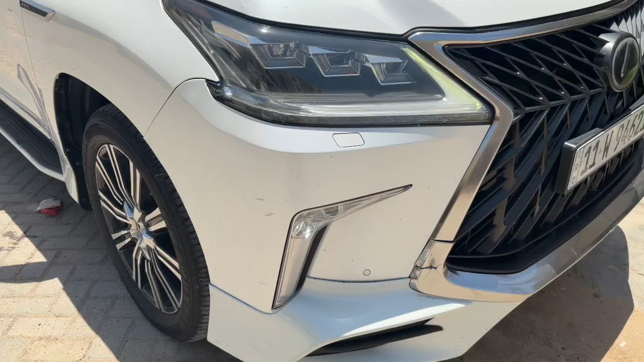 سلام وعليكم
LEXUS LX 570 (SUPER SPORT) 2020 
للبيع 
المواصفات ⬇️
المحرك: 5.7  8سلندر✅
عدد المقاعد:7✅
المقاعد:جلد+كهربائية+تدفئة+تبريد✅
الجكات:3ارتفاعات عالي وسط ناصي✅
البردات:بردات جانبية+بردات منفصلة✅
الحساسات:خلفية+امامية+جانبية✅
الذاكرات:3وضعيات خزن للمقاعد✅

الارضيات:الارضيات البلادية+ارضيات بديلة من شركة LEXUS✅
السيارة ماشية 180@@@✅
رقم السيارة:رقم بغداد✅
+اكو هواي ملحقات ومواصفات اخرى للسيارة ماذكرتها 
والتقرير المرفق معها 

رقم التواصل ***********
