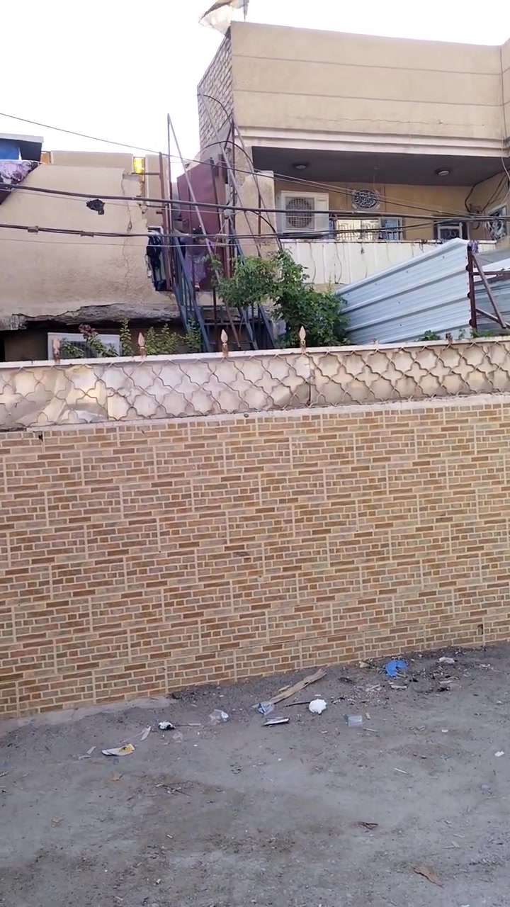 سلام عليكم بيت قرب ثانويه الزهور
مساحه 168 نزال 20 واجهه 8
سعرر المتر مليون ونص وبي مجال
شراي اتصل مكلف بنشرر
***********
