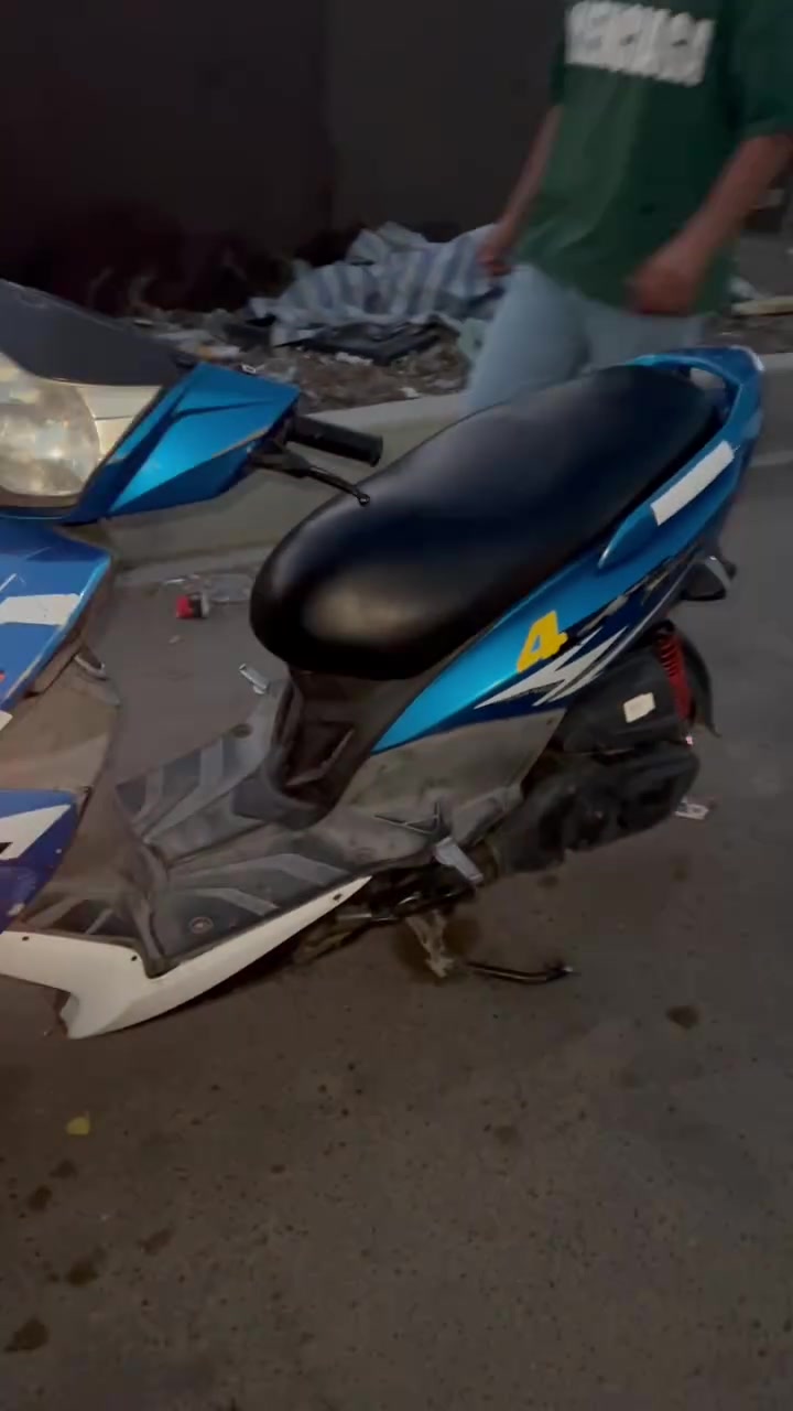 سلام عليكم

GTR

مكفوله كفاله عامه من تاير لتاير دراجه احلى من صور مكينه خرسه شلعه ومعدل طياره تجي وتفحص وين متريد مكانه بغداد مدينه الصدر 

سعرها 800وبيهه مجال 

***********

