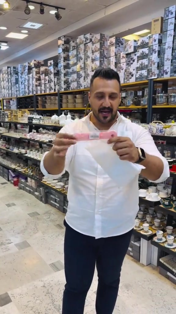 � كفوف استعمال واحد مع استاند عملي حافظ على النظافة وسهولة الاستخدام مع كفوف الاستعمال الواحد المرفقة باستاند أنيق وعملي ‏‎العنوان: زيونة – قرب صالون سامو ومركز الشابندر ‏‎💬 راسلنا مباشرة على الواتساب واحجز طلبك الآن 👇 ‏https://wa.me/9647710090950 ‏‎📲 خدمة الزبائن: *********** ‏‎📞 للشكاوى: *********** ‏‎📱 حمّل تطبيق فيلا واطلب بكل سهولة: ‏‎🤖 أندرويد: ‏https://play.google.com/store/apps/details?id=com.clicklive.villa ‏‎🍎 آيفون: ‏https://apps.apple.com/app/id1600558235 ‏‎🚚 خدمة التوصيل متوفرة: بغداد – جميع المحافظات ‏‎🔥 سارع قبل نفاد الكمية! ‏‎#عروض #ترند #خصومات #تخفيضات #منزلية 
