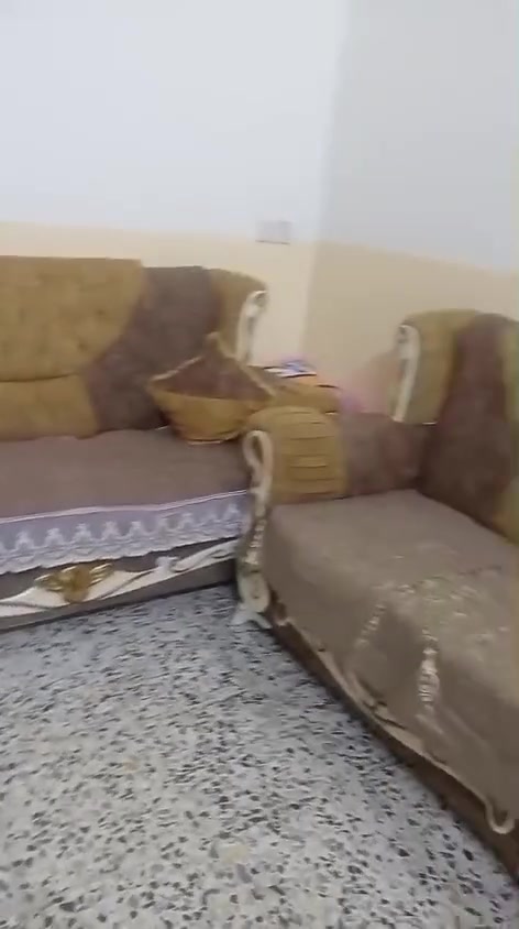 هاذا تخم 5قطع تفصال البيع سعر ٣٠٠ و بي مجال  ***********
