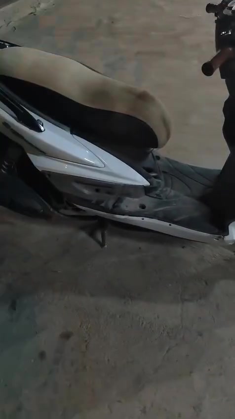 سلام عليكم سكنس فحل مفكوله كفاله عامه كهربائيات شغالة محرك ناعم كلجات بلادية دراجة 
كاملة 
العنوان بغداد الشعلة 
الرقم ***********
