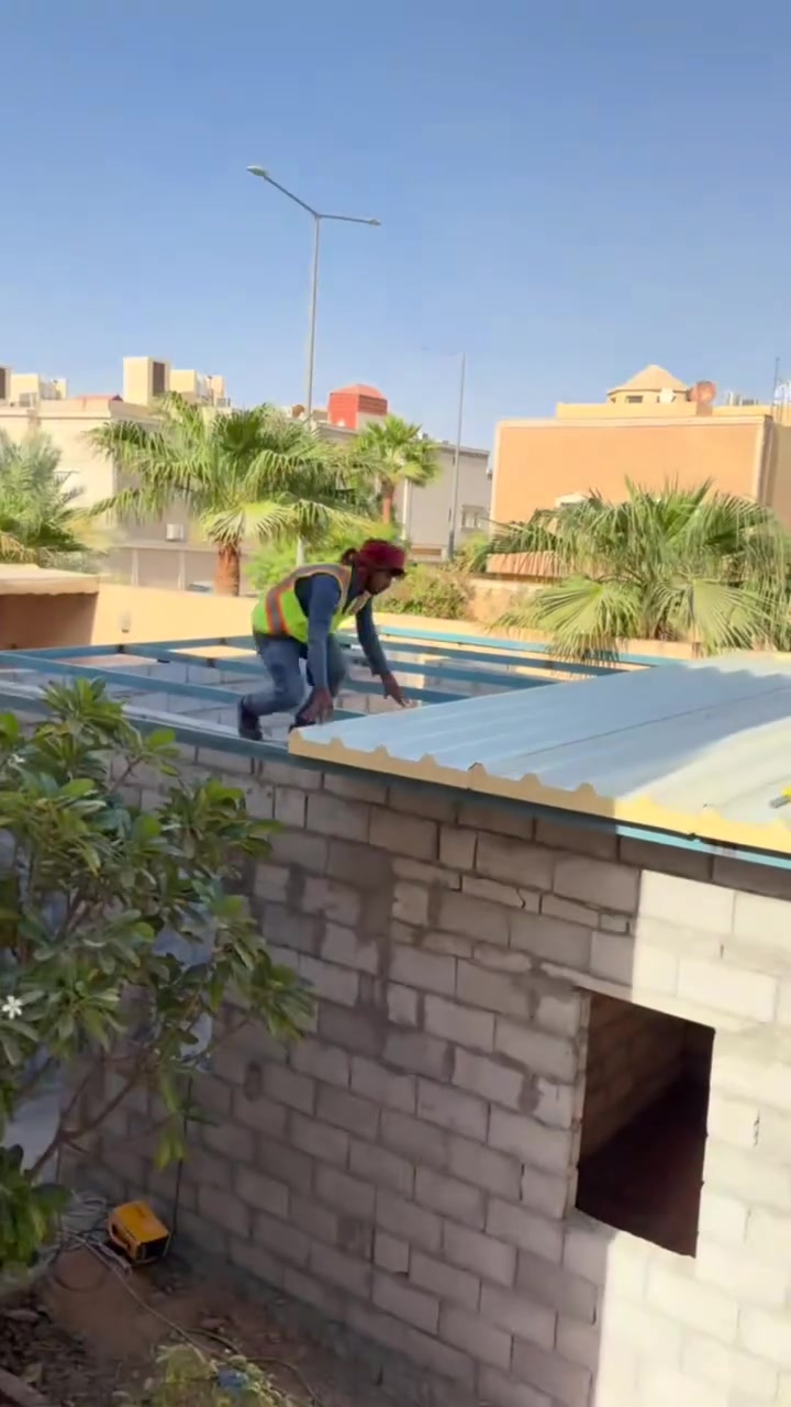 🔨 محمد | حداد
أبواب، شبابيك، سلالم، درابزين، محجرات، سياجات، مظلات، سقائف، هناجر، كراجات، شترات، رفوف، أثاث حديد، تنفيذ جميع أعمال الحدادة. 📞 ***********
