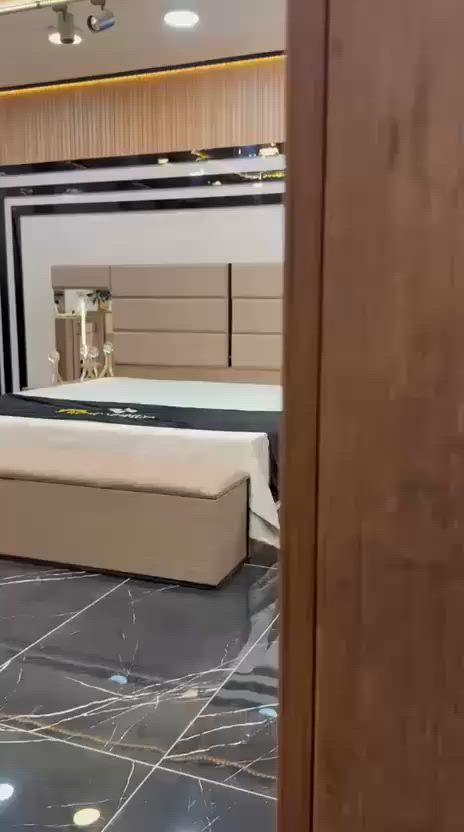 تم بعون الله تخفيض موديل تركي عشر قطع 🤩🤩🤩 
سعر مليون 100 شد ونقل مجاني في بغداد 🔨🔨🪚🪚
ويوجد خدمه توصيل في المحافظات 🚚🚚
ويوجد لدينا موديلات جديده 🚛🚛 
للحجز والاستفسار اتصل على الرقم 
***********📞📞📞

