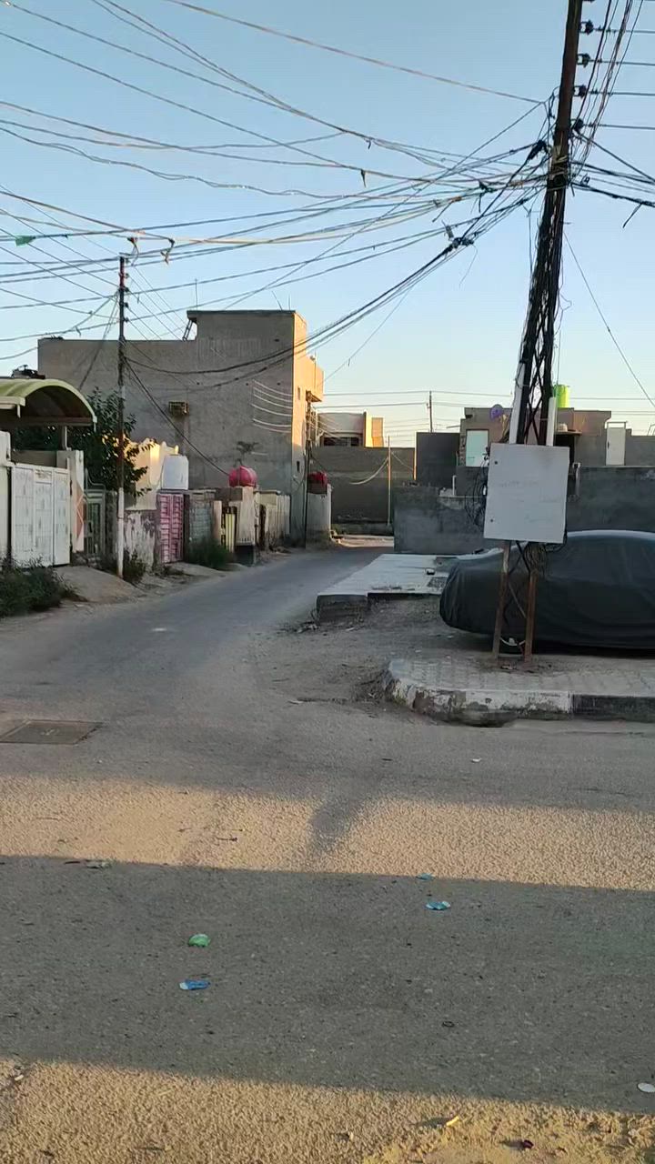 دار 150 متر ركن طابو ملك صرف يتكون من 2 غرف نوم بناء جديد بس يحتاج ترتيبات مذكوره بالتصوير
عنوان كربلاء الحسينية العطيشي حي الزهراء
للتفاصيل اكثر واتساب او اتصال 
☎️ ***********

