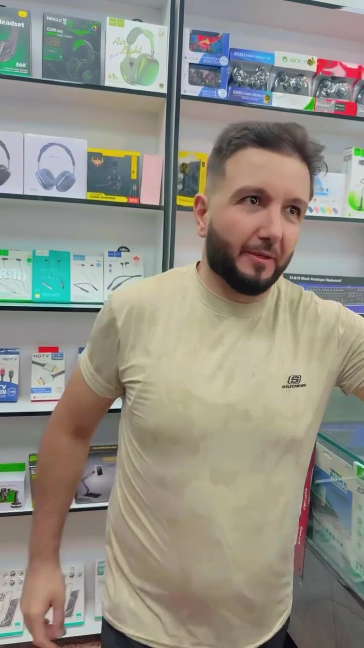 تم بعون الله افتتاح مركز صيانه وبيع وشراء واكسسوارات 
كلي اصلي وبيع ضمان حقيقي
وعروض نااار 🔥✅
يوجد لدينا خدمة توصيل
العنوان بغداد، حي الفرات الشارع العام 
مجاور أسواق الفرات
للتواصل على الرقم التالي 
***********
