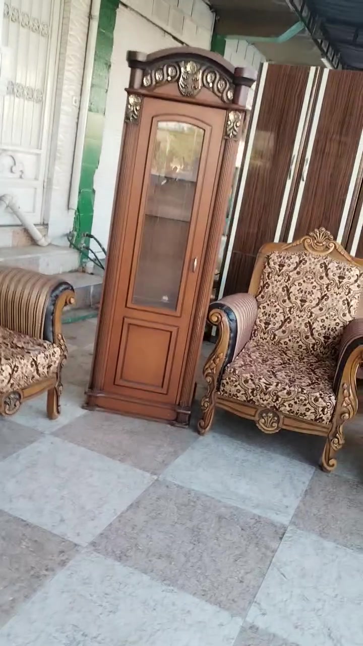 تخم ملكي عشر مقاعد للبيع سعر خاص للاستفسار الاتصال على الرقم
***********
