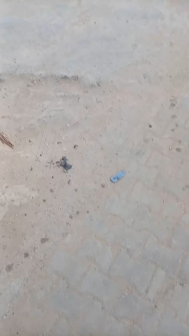 محل تجاري  للايجار مع بيت خلفي كبير هاتف ***********
