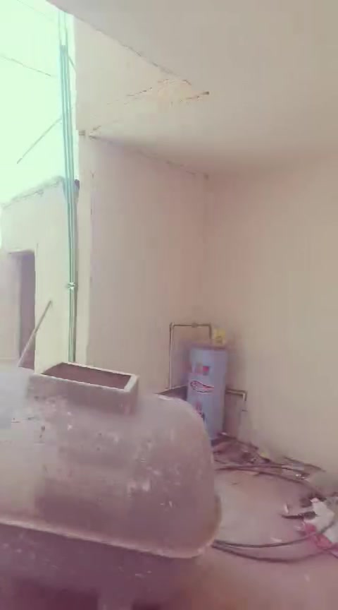 السلام عليكم
بيت للبيع حي طارق الوسط زراعي
قرب مدرسة الحشد
المساحة 100مربع
ركن علئ الشارع/خدمات ماء ومجاري وتبليط 
لتواصل ***********
