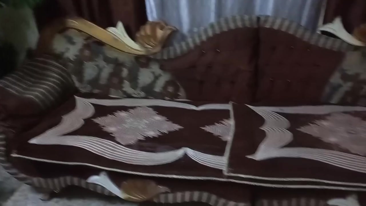 السلام عليكم ديوان للبيع مثل مامبين بلصور تكمه توصى فقط رجل مكسوره عادي تستبدل 250 وبي مجال استفسار ***********
