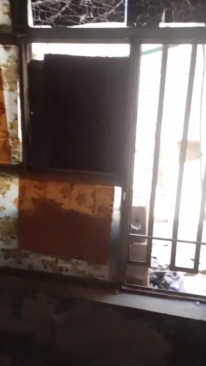 بيت تجاوز للبيع فقط الأمين الثانيه السده الأولى اول ما تنزل على إيدك اليسرى مقابيل المضمد ابو موسى السعر ١٨ مليون للتواصل الإتصال على الرقم التالي 
***********
