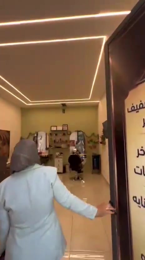 🎉 تخفيضات خاصة بمناسبة الافتتاح 🎉
✨ صالون الملكة يرحب بكم ويقدم عروضًا مميزة بمناسبة الافتتاح.

💇‍♀️ قص وصبغ الشعر بأحدث الصيحات.💄 مكياج احترافي لجميع المناسبات.💅 مناكير وبديكير بعناية فائقة.🧖‍♀️ عناية متكاملة بالبشرة والشعر.👰 تسريحات خاصة للعرائس والمناسبات.

📍 العنوان: الدورة – البعيثة – مجاور هاوس وير.📞 للحجز والاستفسار: ***********

أهلًا وسهلًا بكم، ونتشرف بزيارتكم، مع أطيب الأمنيات لكم بتجربة مميزة وخدمة ترضي ذوقكم.
