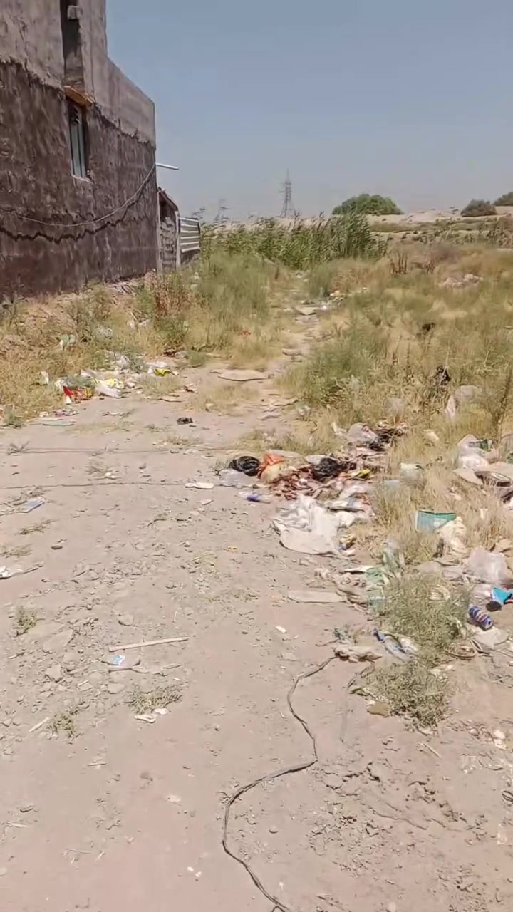 سعر مناسب قطعه للبيع طابو زراعي سنه 25 المساحه 140 متر واجهه 7ونزال 20 العنوان محموديه حي المهندسين طليطله الزراعي التواصل على الرقم *********** بي واتساب او مراسله الصفحه ابو عبود الدلال
