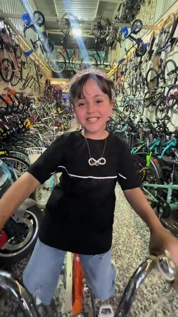 🚲 بايسكلات أصلية للأطفال، متوفرة بقياسين 16 و18، تناسب البنات والأولاد وبألوان متعددة تناسب جميع الأذواق. 🌈 إذا تدور على الجودة والمتانة والسعر المناسب، لا تتردد تزورنا. 📍 فقط يم معرض أبو سجاد ✅ نوعية أصلية مو تجاري 🎨 ألوان متعددة 👧👦 موديلات للبنات والأولاد 📞 للاستفسار والطلب: *********** 🚚 متوفر توصيل إلى جميع محافظات العراق. لا تضيع الفرصة… الكمية محدودة! #الهم_صلي_على_محمد_وأل_محمد #معرض_ابوسجاد_للبايسكلات #بايسكل_بنات #بايسكل_ياباني #دراجات 
