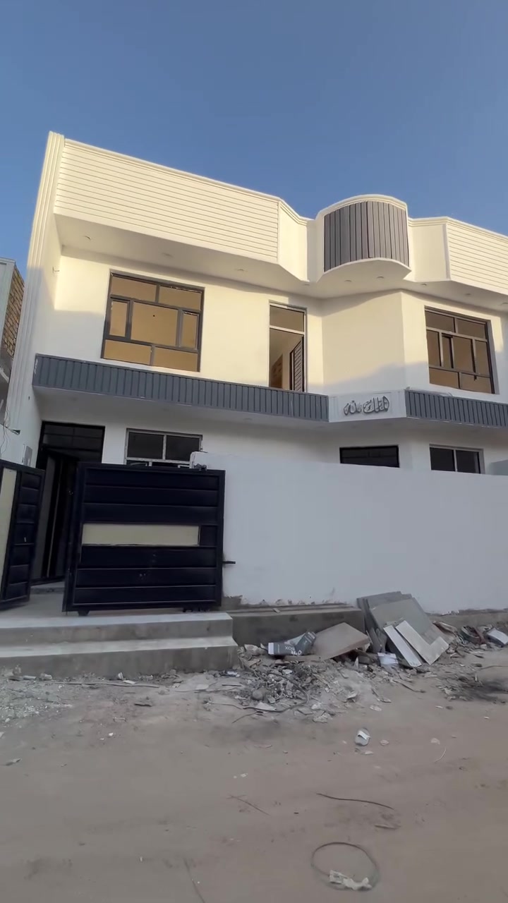 للبيع | بيت 120م² – الحلة
🏡 بيت طابقين، مساحة 120م²، طابو زراعي (سند 25)، موقع مميز في الحلة – شارع 80 على الشارع الرابط بين شارعي 80 و100.

✨ بناء حديث (تسليم مفتاح)، متبقي تشطيبات بسيطة.

* الطابق الأول: غرفة نوم، صالة، مطبخ، هول، حمام.
* الطابق الثاني: غرفتان، حمام، وسطح.

📞 للاستفسار:
***********

