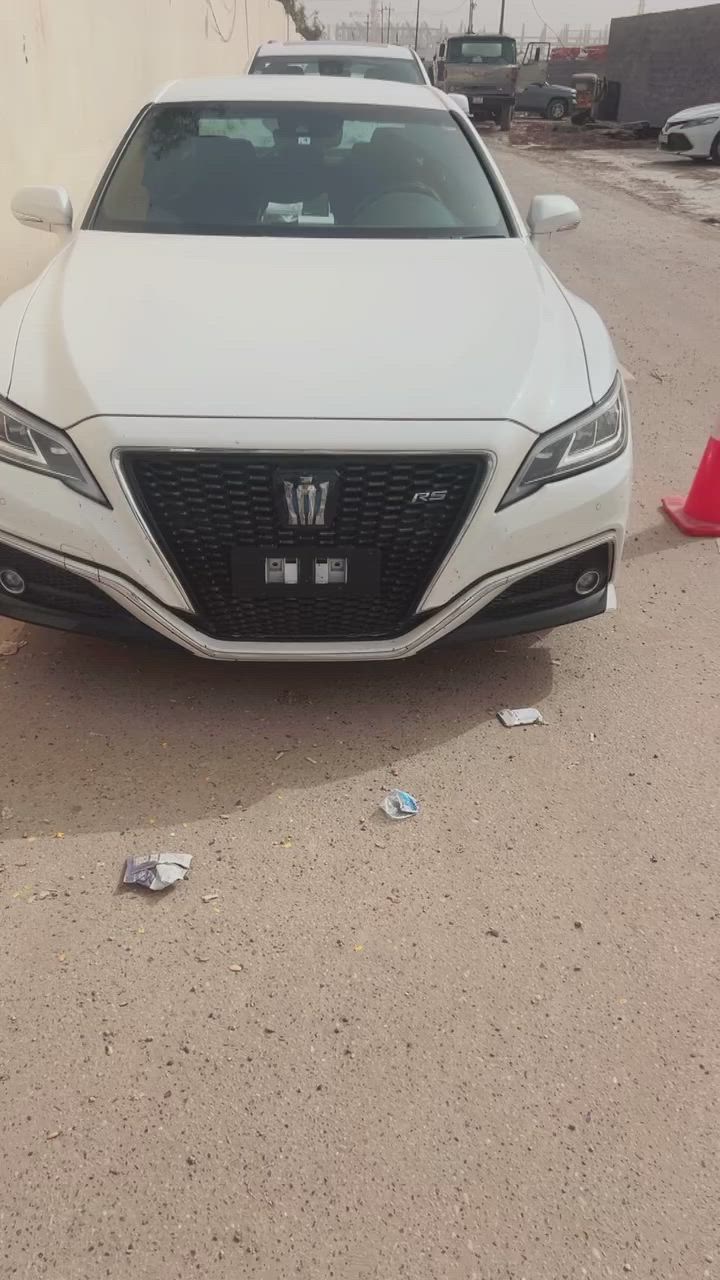 سلام عليكم كراون البيع 2019/ رقم بغداد ميز بسمي والي مايعرف سعره الي نتصل ***********

