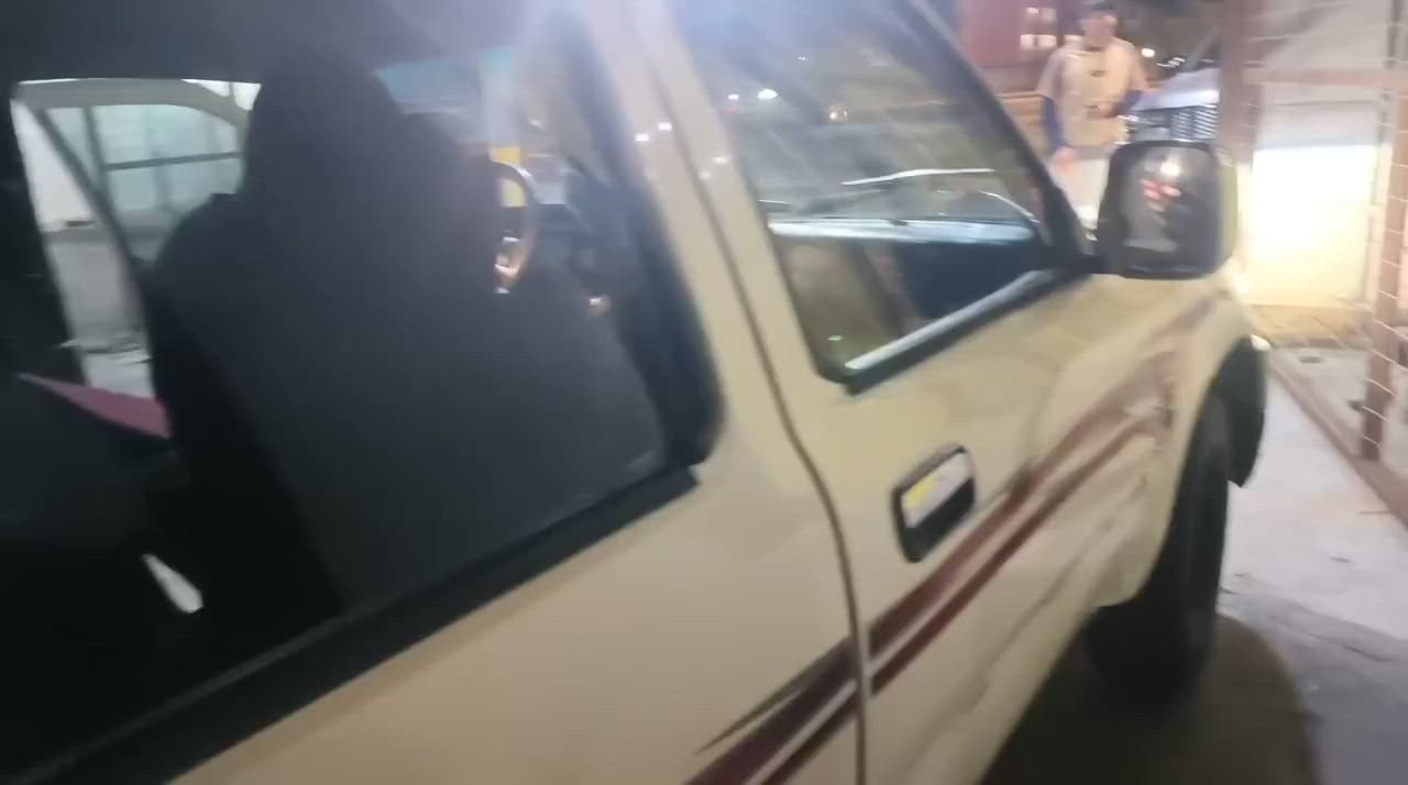 يا الله
بيكم دير 2006 مكفوله من ضربه وتبديل صبغ جماليه انبار  انكليزي سنويه مجدد 2031 مشروع وطني تخم تاير جديد مكينه جديدهه
كير اكسن حداديه كله جديد كهربائيّات كله شغاله
برغي ماعايزه سياره مال جناي السعر (42) وبيه مجال لشري او مراوس 
يتصل*********** مكاني رمادي
