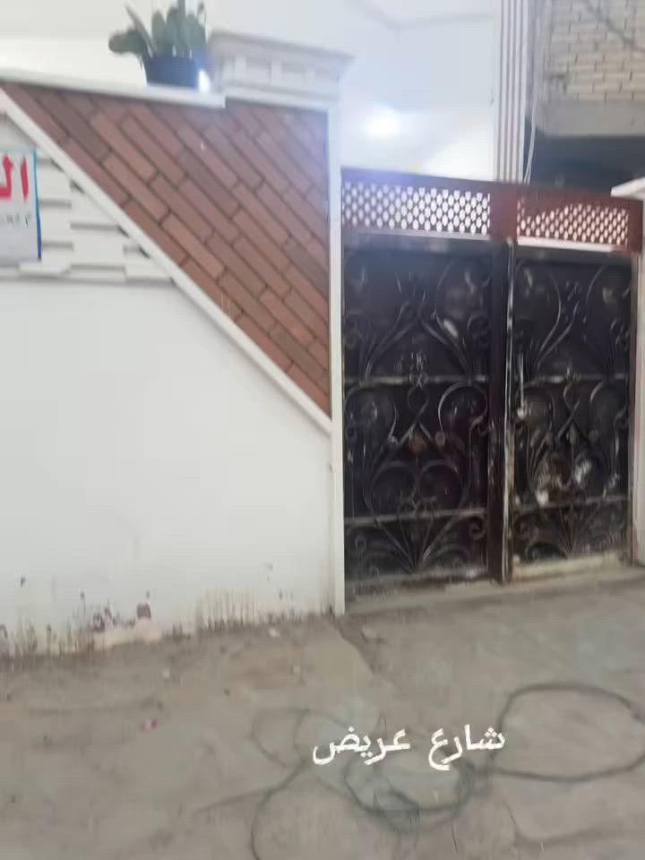 ‏دار للبيع المساحه 100 متر 
الواجه 5 متر مدخلين 
حي التراث زراعي شارع 12
البلديات . 
البناء حديث جديد 
الاستفسار 
***********
