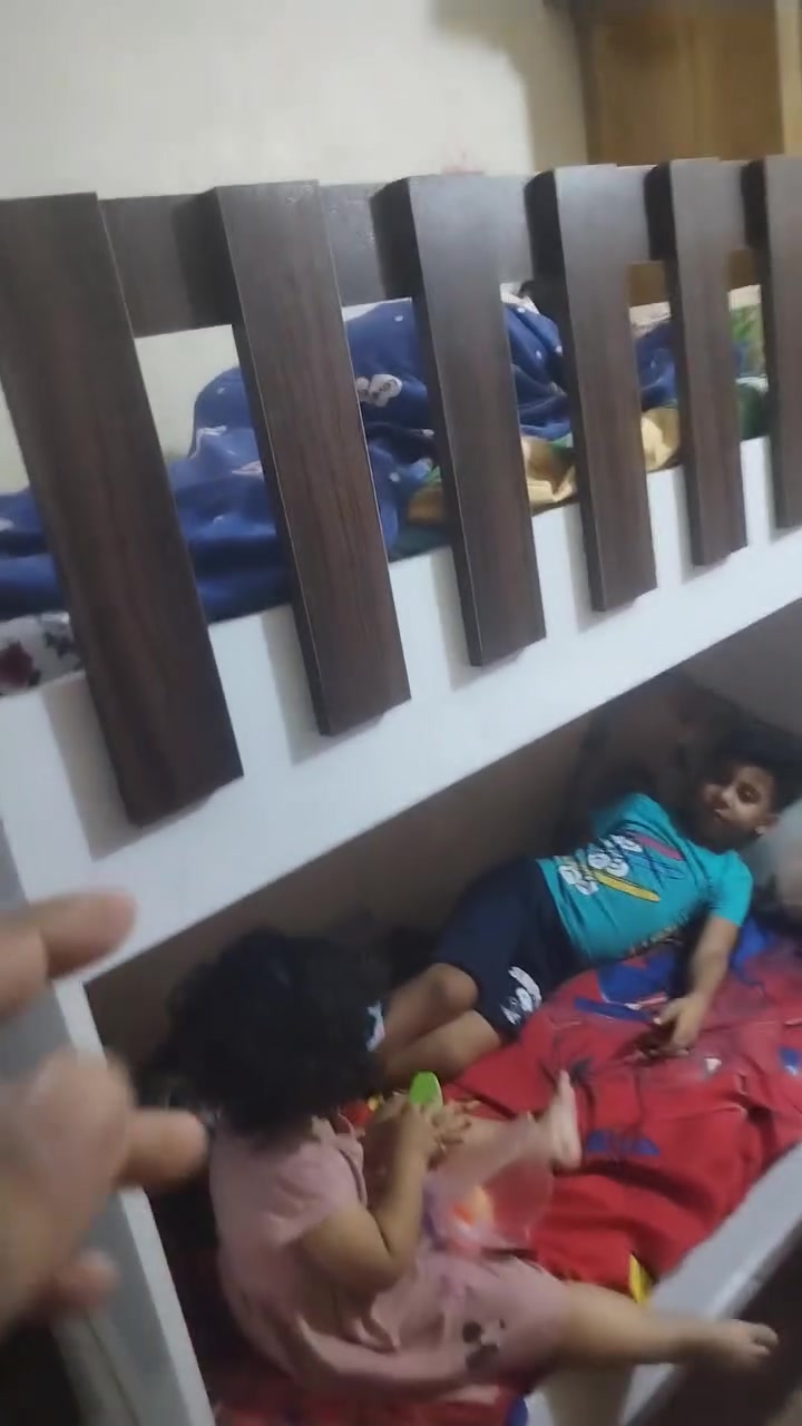 سلام عليكم
جربايه طابقين أطفال تركي درجه اولى خشب كلش ثقيل وماركه مضبوطه والتفاصيل داخل الفديو مكاني عطيفيه *********** بي واتساب
