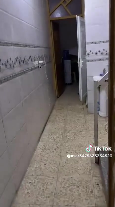 للبيع ٤٠ متر ***********
